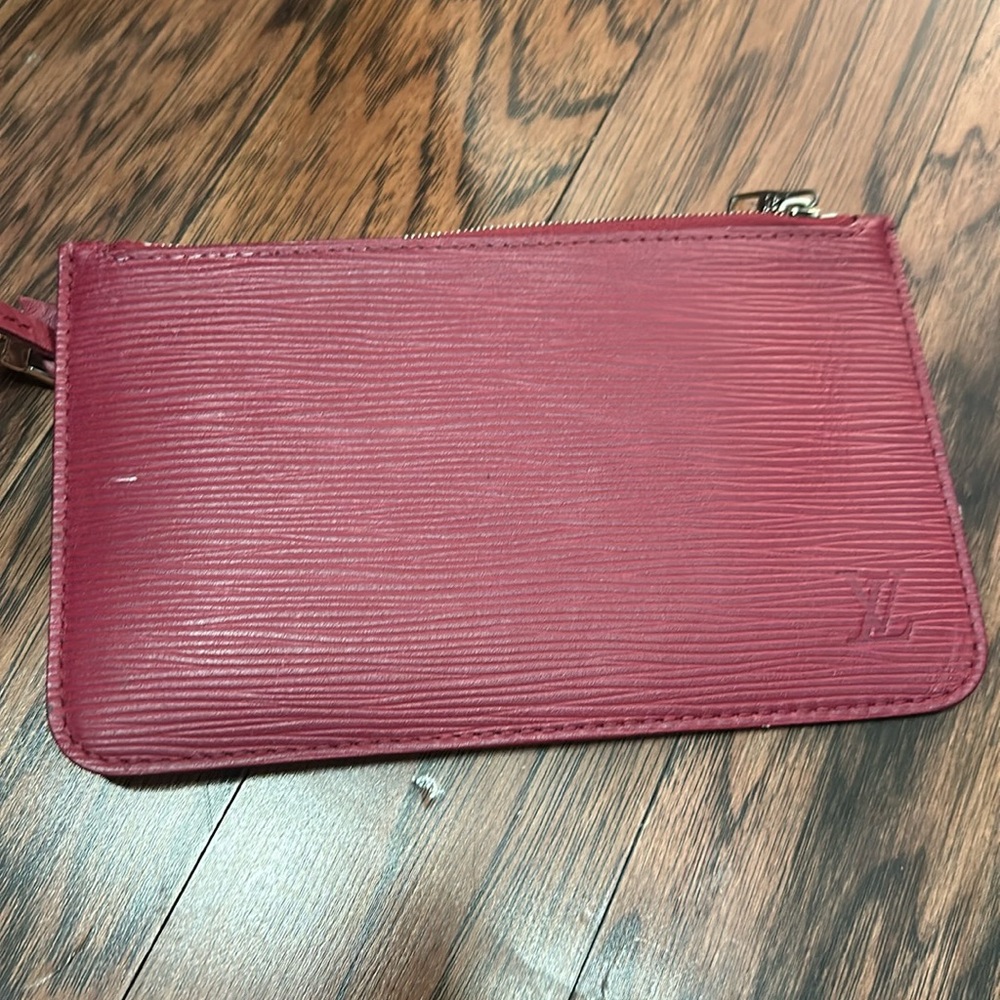 Louis Vuitton authentic